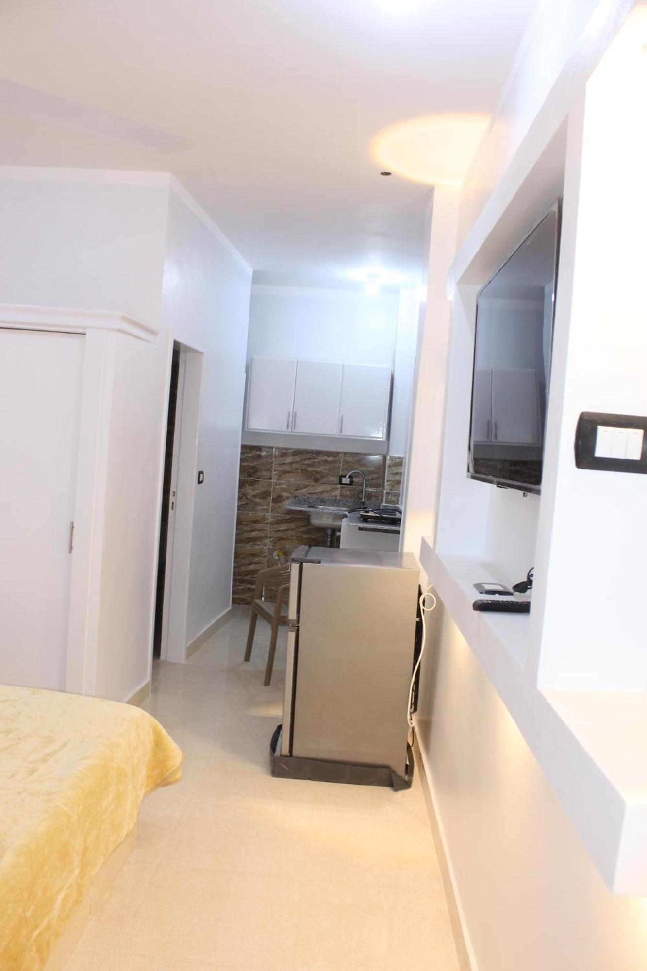 Mama Africa Apts & מלון דירות לוקסור